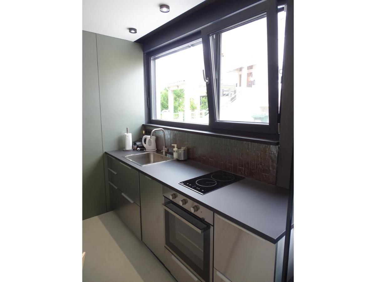 Modern Small House With A Terrace 스플리트 외부 사진