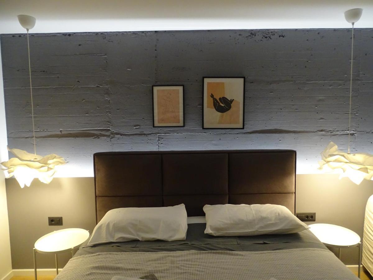 Modern Small House With A Terrace 스플리트 외부 사진